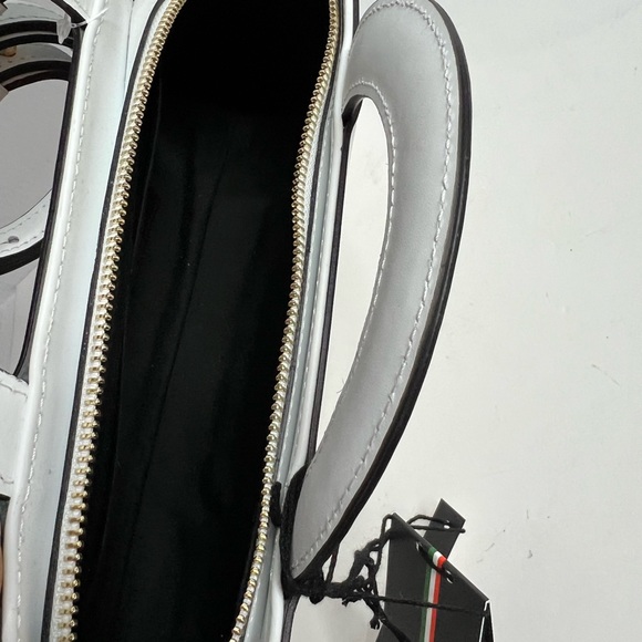 NWT Claudia Firenze CL10536 top handle Italian leather bag/ crossbody strap.